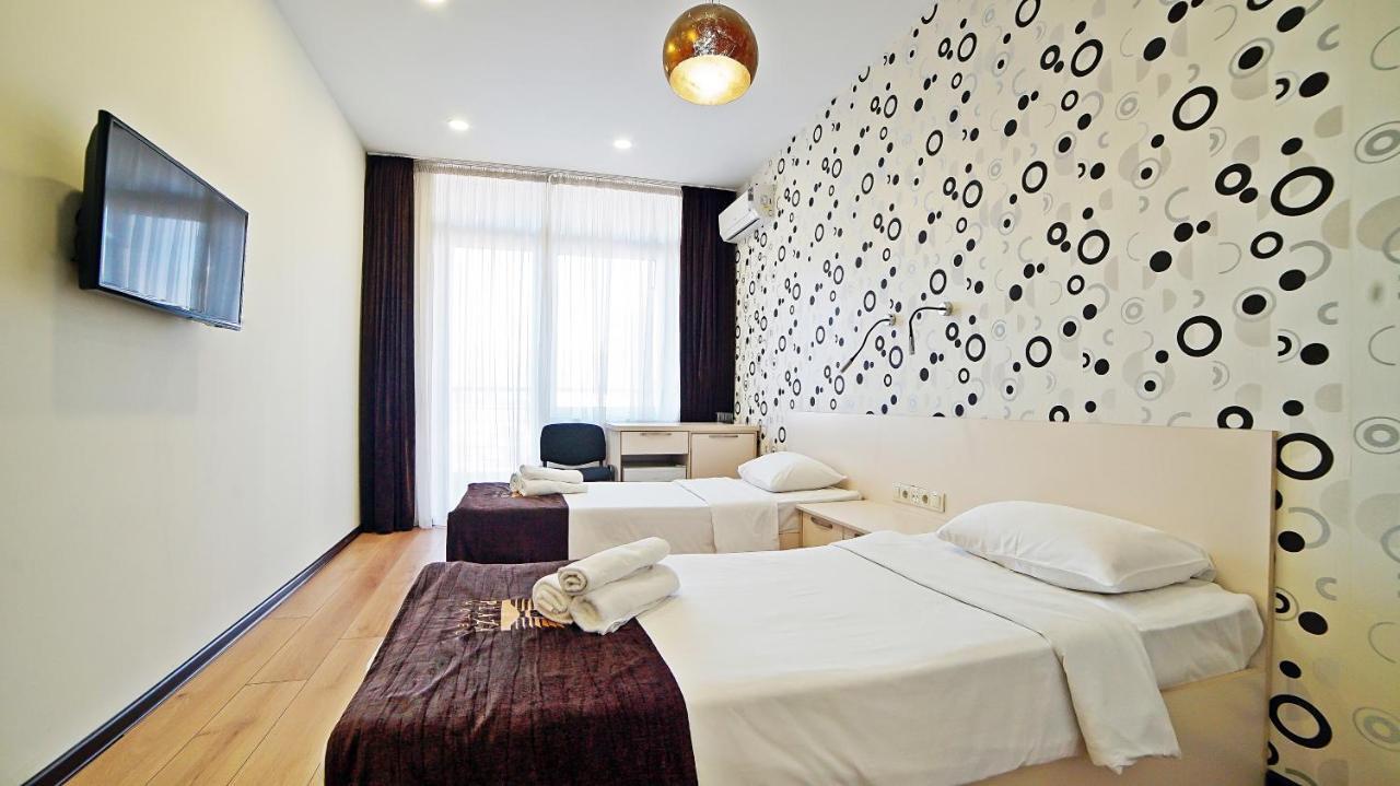 Mardi Plaza Hotel Μπατούμι Εξωτερικό φωτογραφία