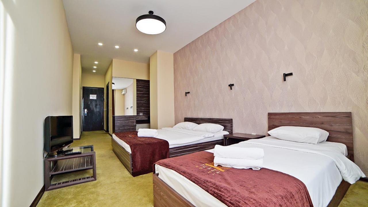 Mardi Plaza Hotel Μπατούμι Εξωτερικό φωτογραφία