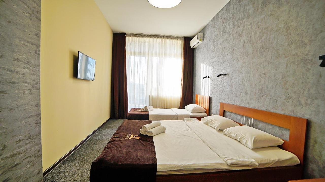 Mardi Plaza Hotel Μπατούμι Εξωτερικό φωτογραφία