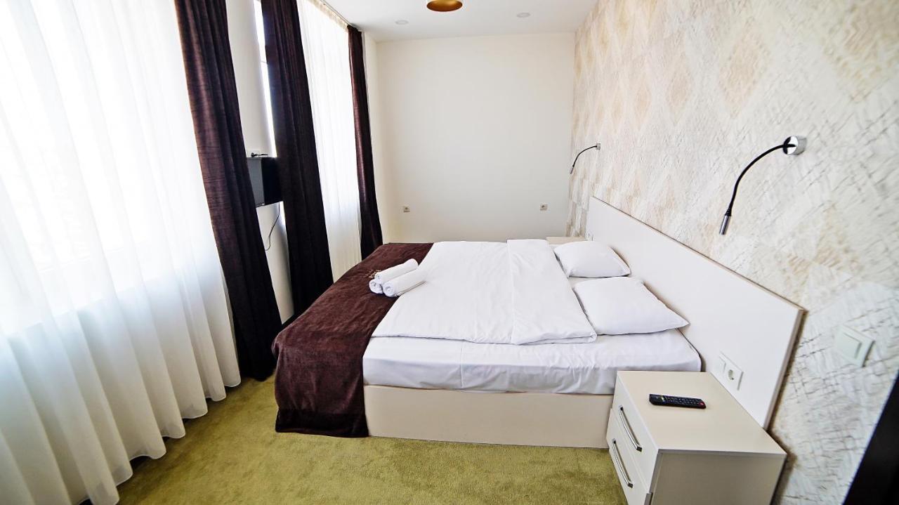Mardi Plaza Hotel Μπατούμι Εξωτερικό φωτογραφία